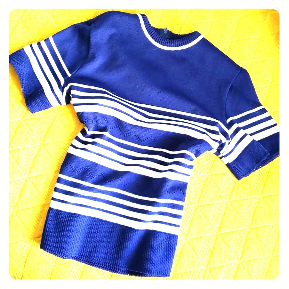 Vintage stretchy knit TOP